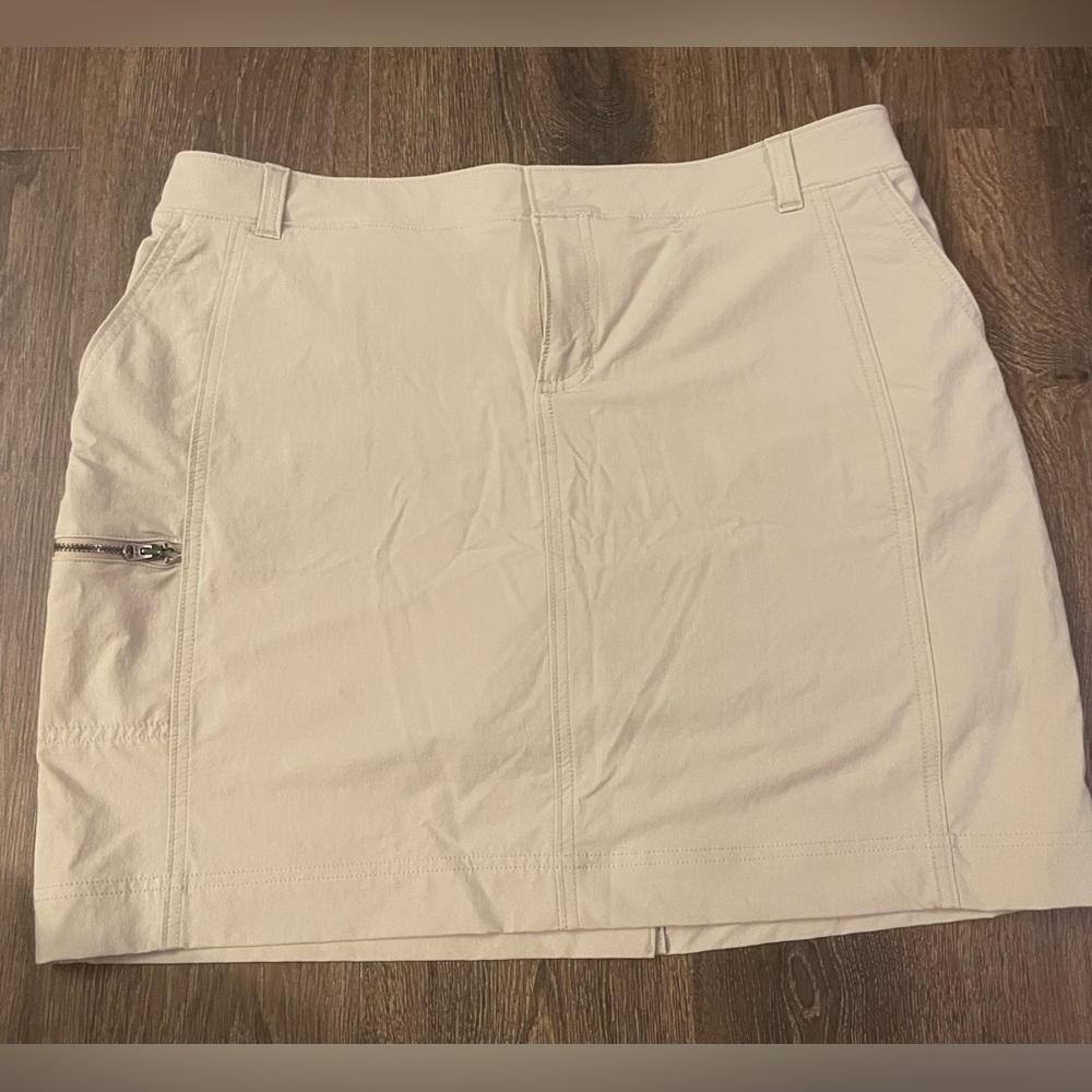 Athleta Cream Skort